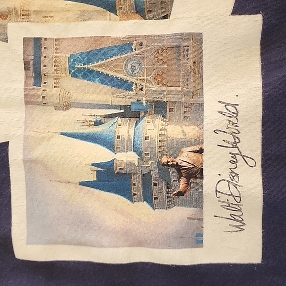 Disney Parks T-shirt - Picture 3 of 4